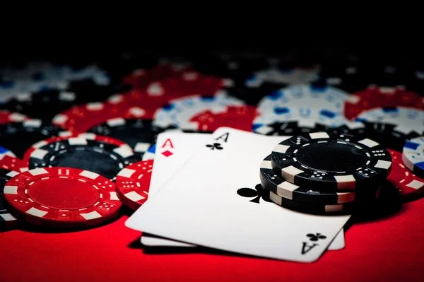 Live Bingo host and player cards on kompong dewa mobile app